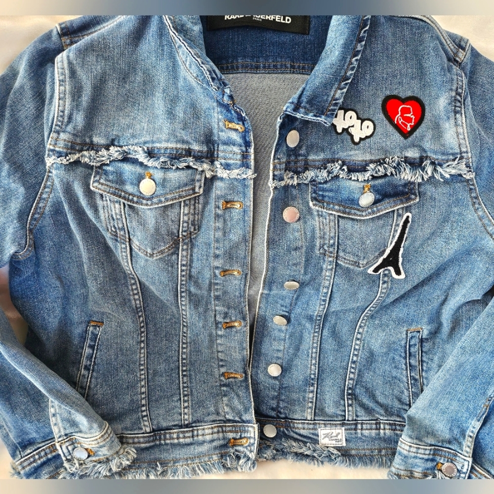 Karl Lagerfeld denim jacket size Large. Only worn once!